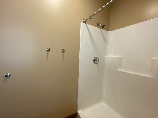 $1,699 | 83 Hanover Street, Unit 210, Manchester, NH 03101