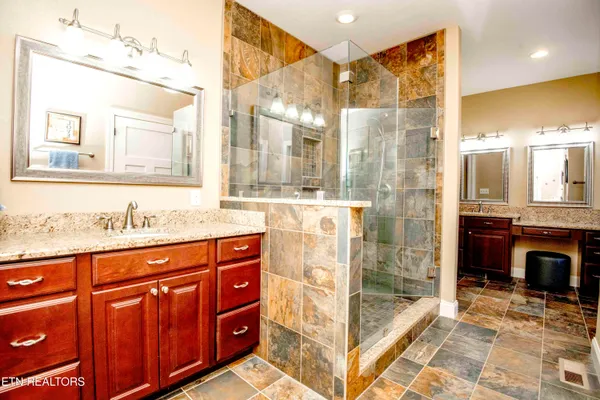 $1,200,000 | 2278 Lower Rinehart Road, Dandridge, TN 37725