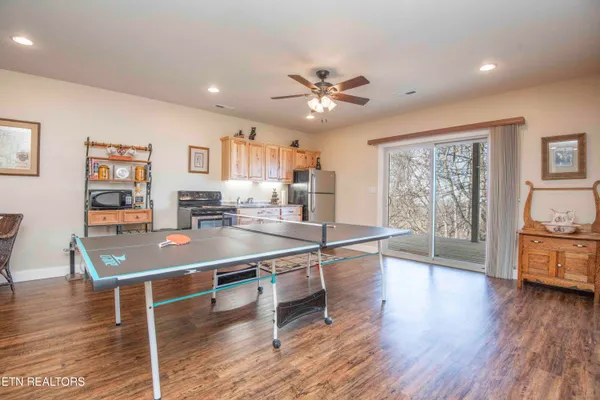 $1,200,000 | 2278 Lower Rinehart Road, Dandridge, TN 37725