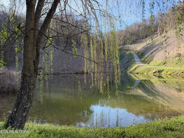 $1,200,000 | 2278 Lower Rinehart Road, Dandridge, TN 37725