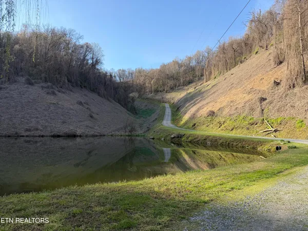 $1,200,000 | 2278 Lower Rinehart Road, Dandridge, TN 37725