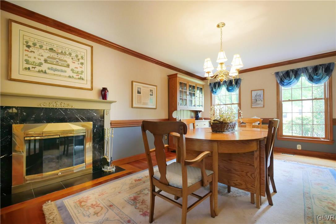 2820 Cross Creek Road Bethlehem, PA 18017 - Photo 4 of 33 Gallery Image 4