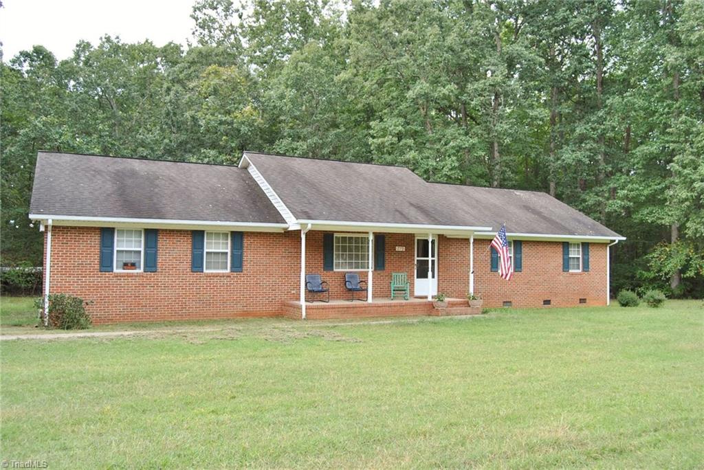 279 Gladstone Road Mocksville, NC 27028 - Photo 1 of 26 Gallery Image 1