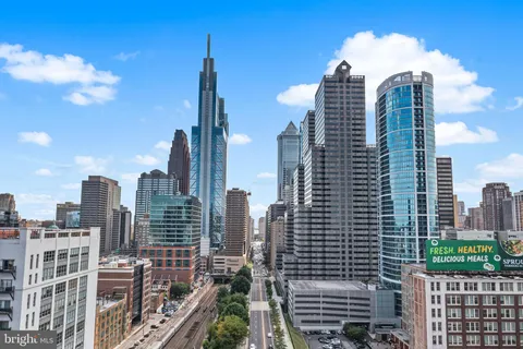 a large building with a lot of windows