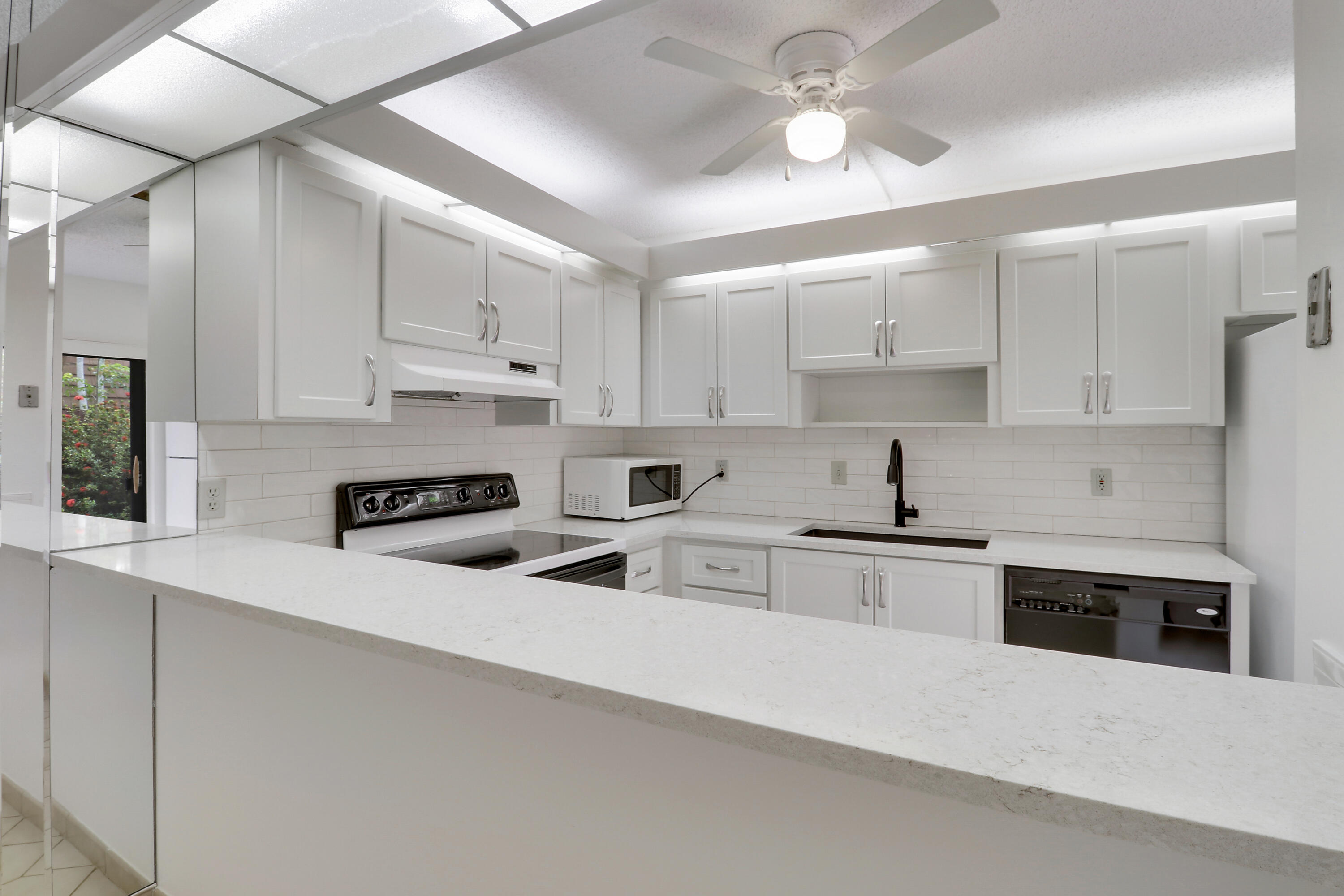 825 Center Street, Unit 49C Jupiter, FL 33458 - Photo 26 of 62 House2-7