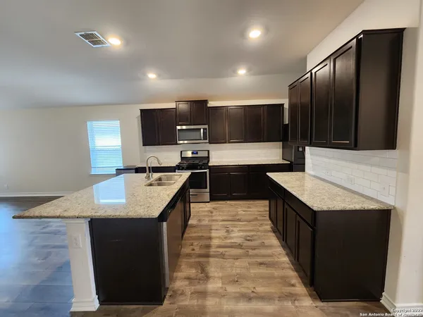 $1,795 | 13229 Needle Grass, San Antonio, TX 78254