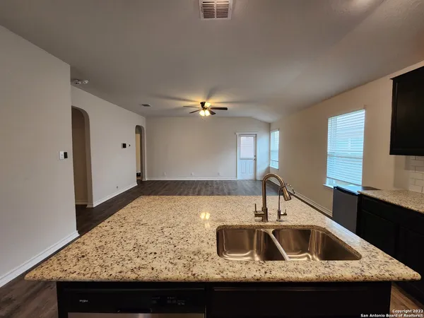 $1,795 | 13229 Needle Grass, San Antonio, TX 78254