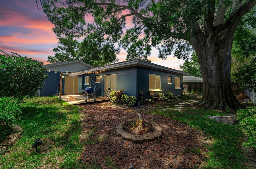 1760 East Orangeside Road Palm Harbor, FL 34683 - Photo 35 of 36 Gallery Image 35