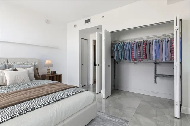 $559,999 | 90 Southwest 3rd Street, Unit 2408, Miami, FL 33130