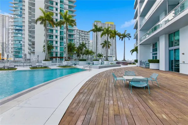 $540,000 | 90 Southwest 3rd Street, Unit 2408, Miami, FL 33130