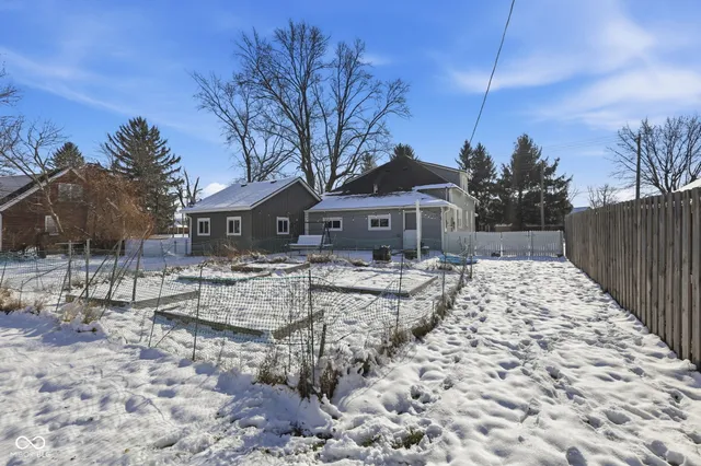 $270,000 | 219 West Garden Street, Fortville, IN 46040