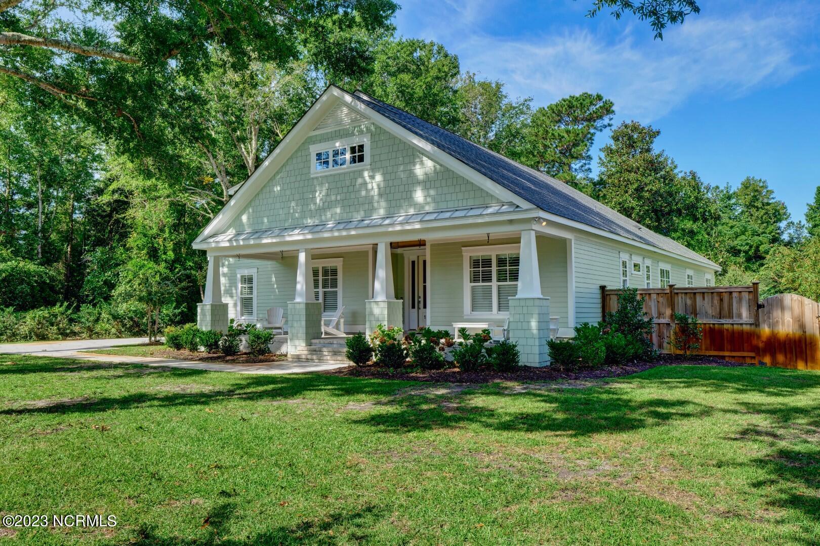 1828 Middle Sound Loop Road Wilmington, NC 28411 - Photo 3 of 62 003_pja15946_47_48_49_50 (Large)
