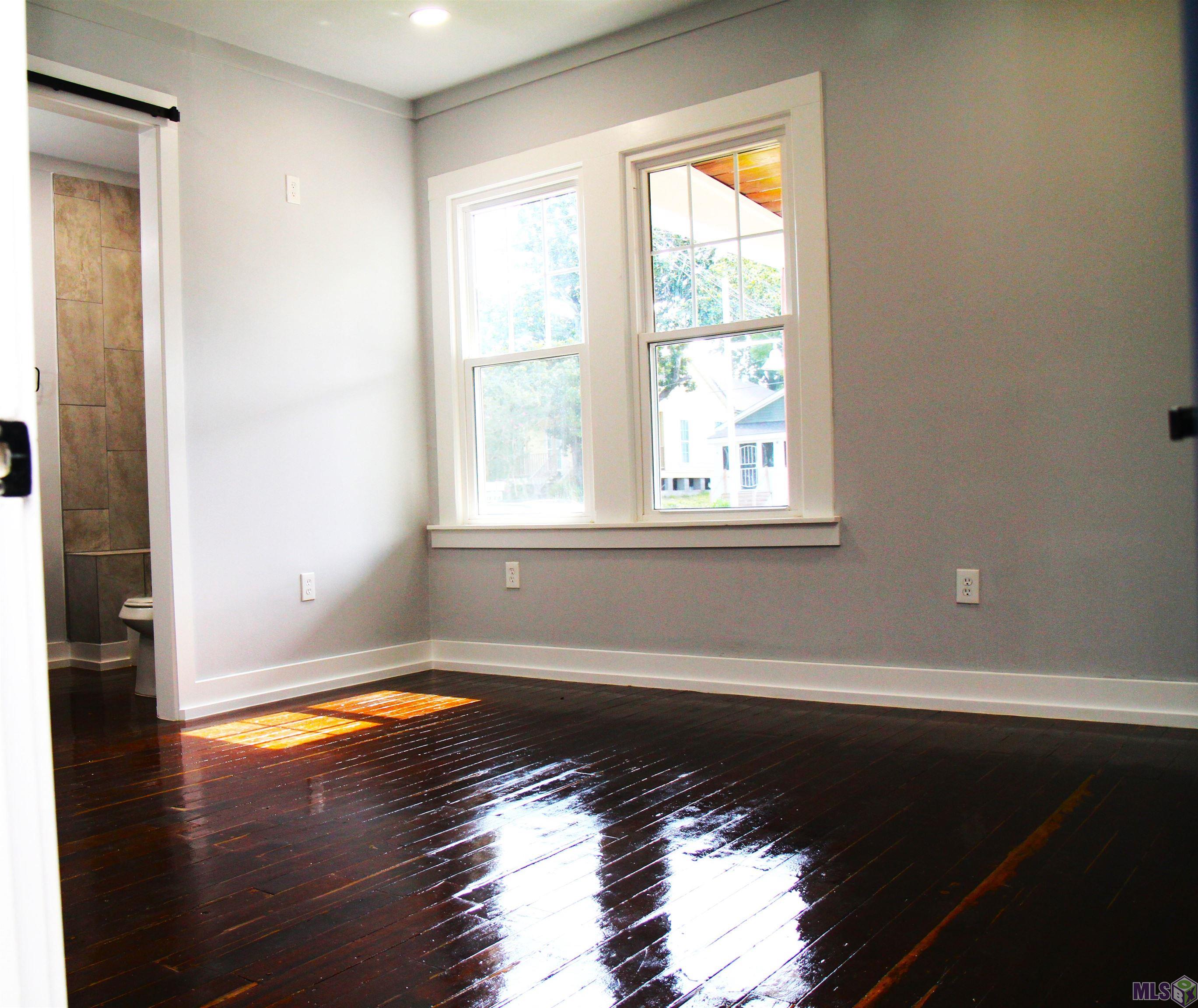 830 East Boulevard Baton Rouge, LA 70802 - Photo 23 of 37 Master Bedroom