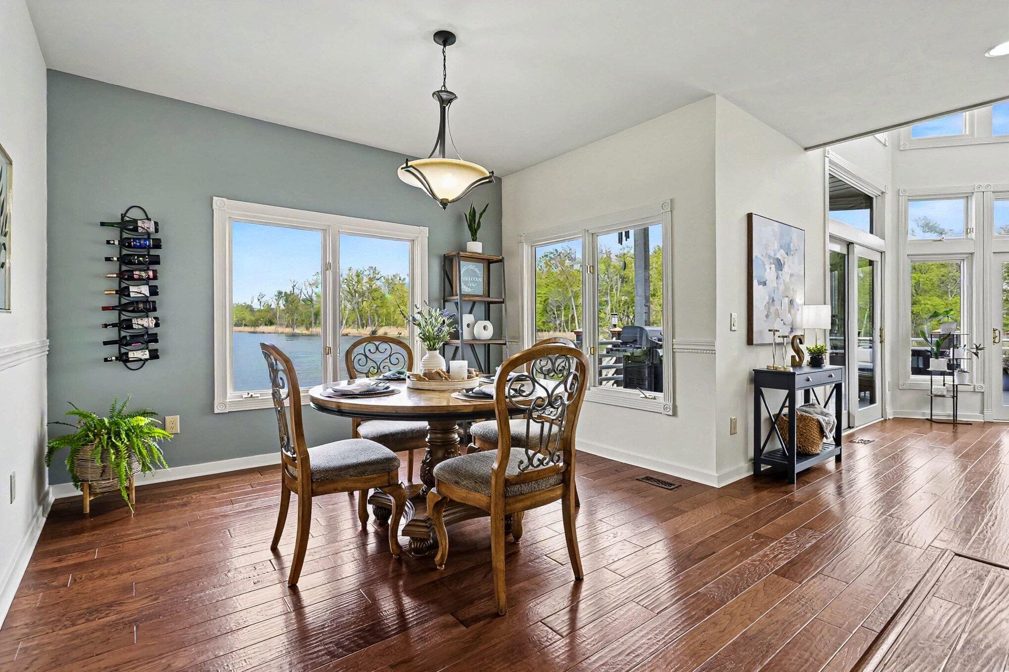 2309 Riverside Pointe Drive St. Joseph, MI 49085 - Photo 8 of 29 009_file_1645