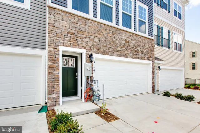 $3,300 | 3117 Laurel Hill Road, Hanover, MD 21076