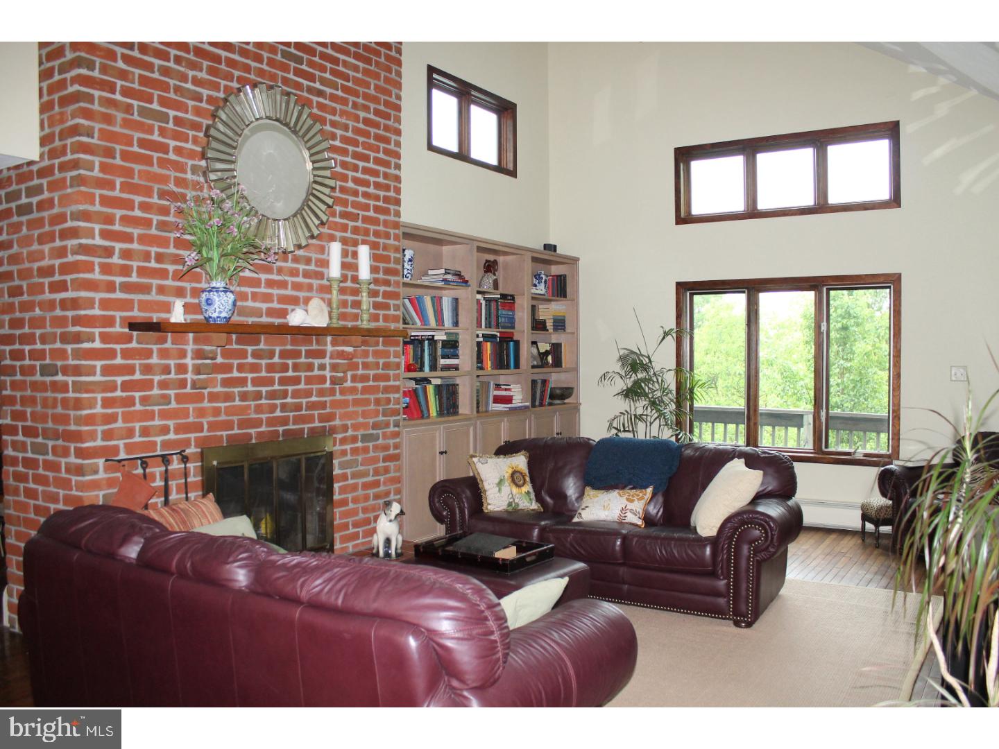 2720 Welsh Road Mohnton, PA 19540 - Photo 4 of 25 Living Room