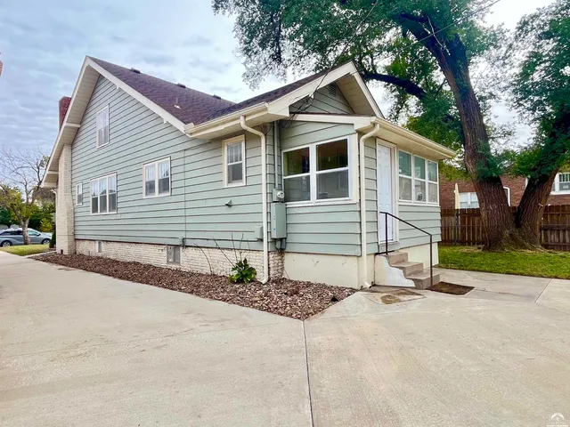 $179,900 | 1505 North Main Street, Hutchinson, KS 67501