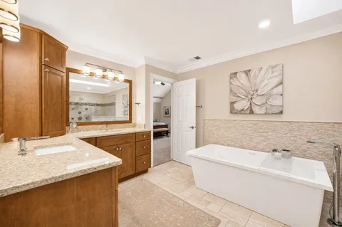 $759,000 | 203 North 4th Avenue, St. Charles, IL 60174