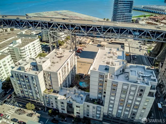 a picture of city view