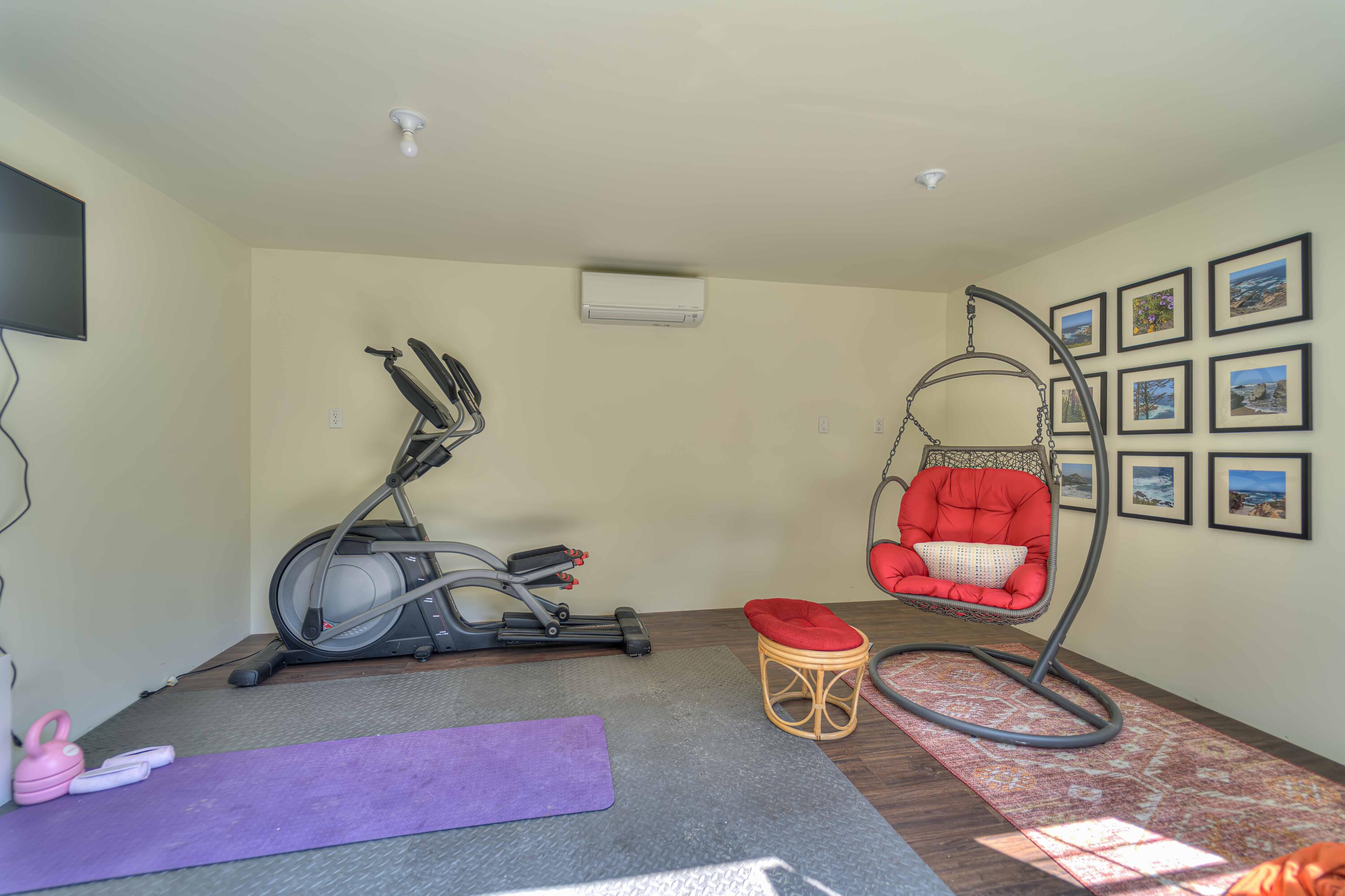 2512 McCain Road Jackson, MI 49203 - Photo 29 of 31 interior she shed