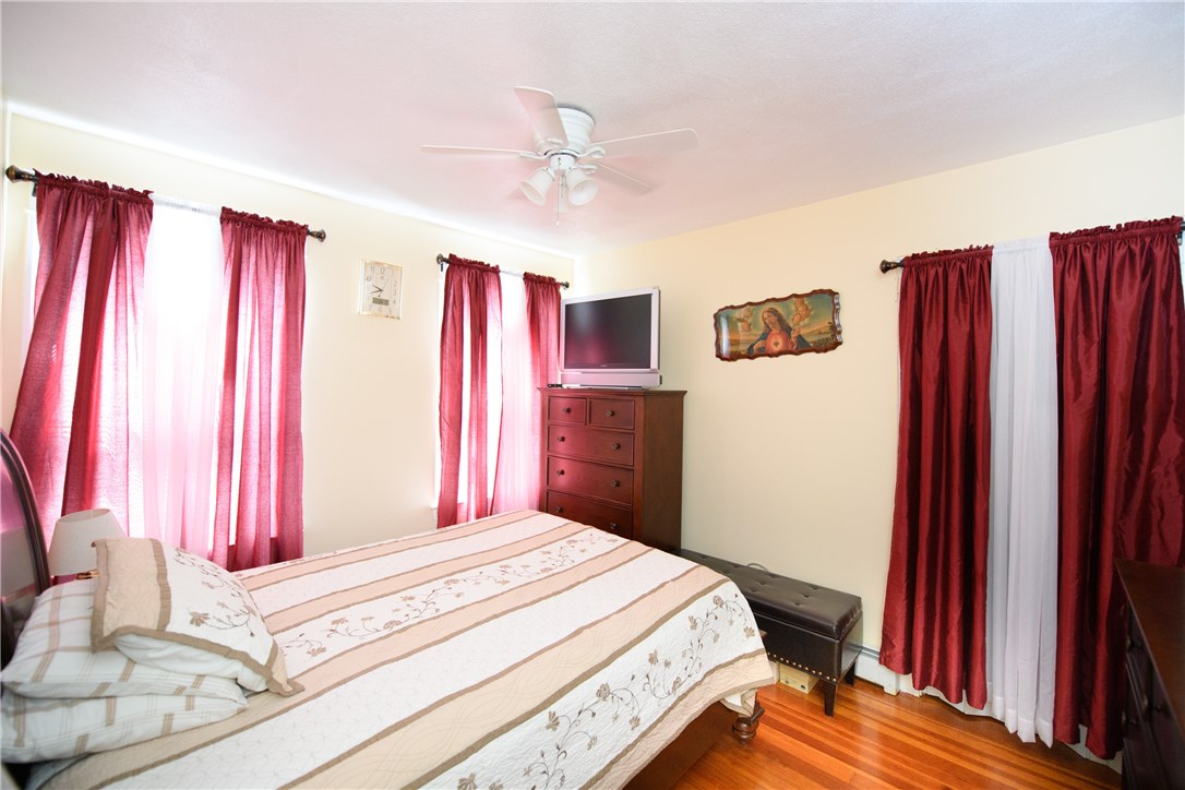 100 Rochambeau Avenue Providence, RI 02906 - Photo 11 of 24 Gallery Image 11