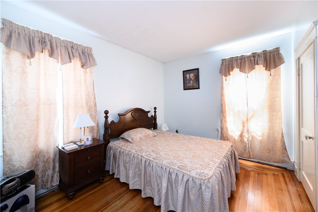 100 Rochambeau Avenue Providence, RI 02906 - Photo 9 of 24 Gallery Image 9