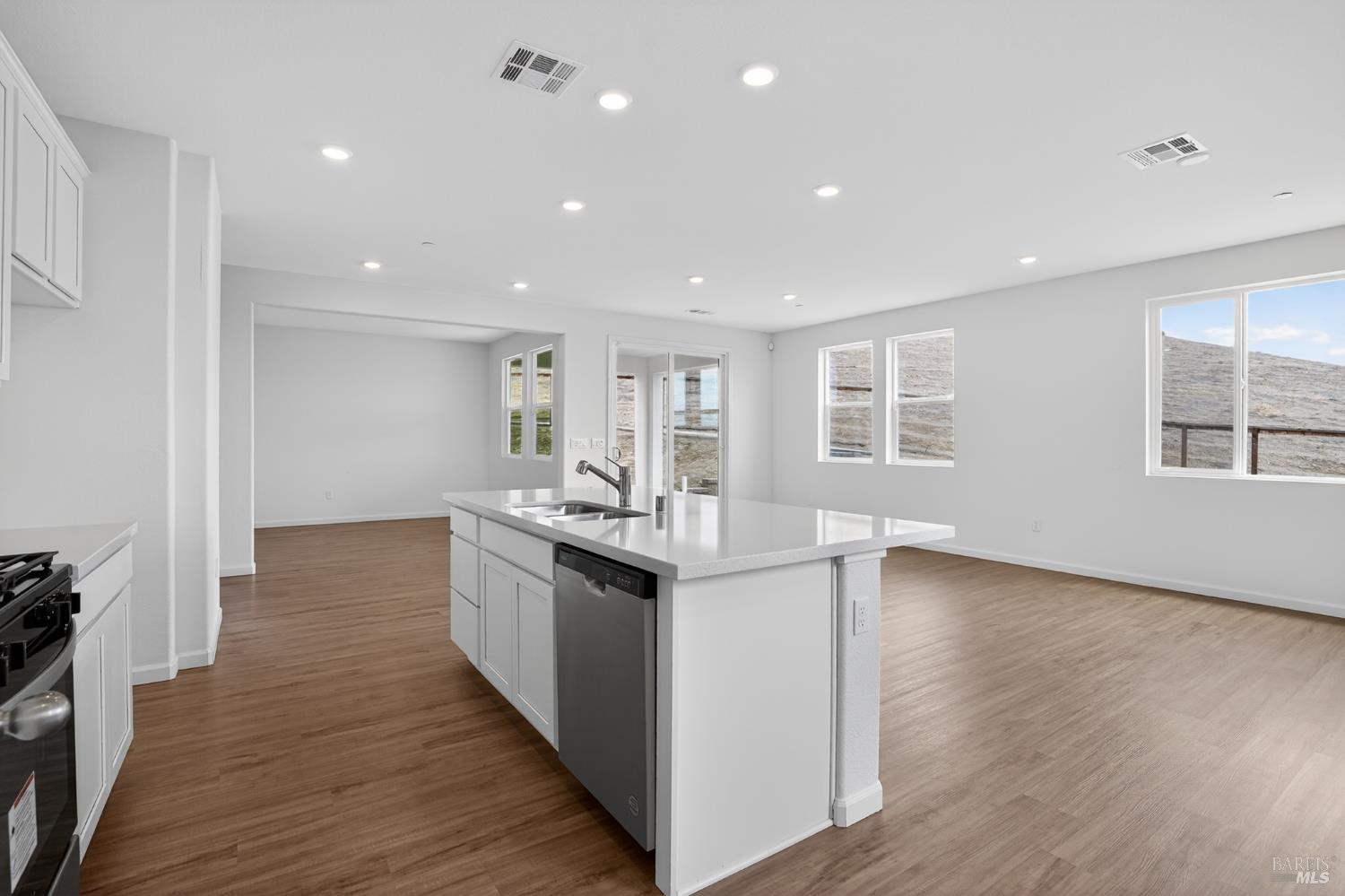 4609 Ranch Place Antioch, CA 94531 - Photo 7 of 29