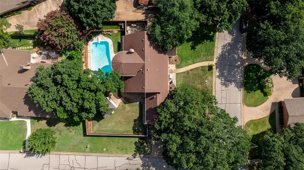 $450,000 | 2119 Prestonwood Drive, Arlington, TX 76012