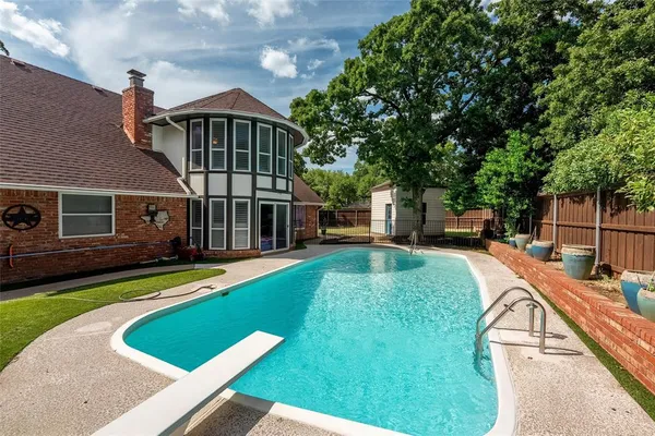 $450,000 | 2119 Prestonwood Drive, Arlington, TX 76012