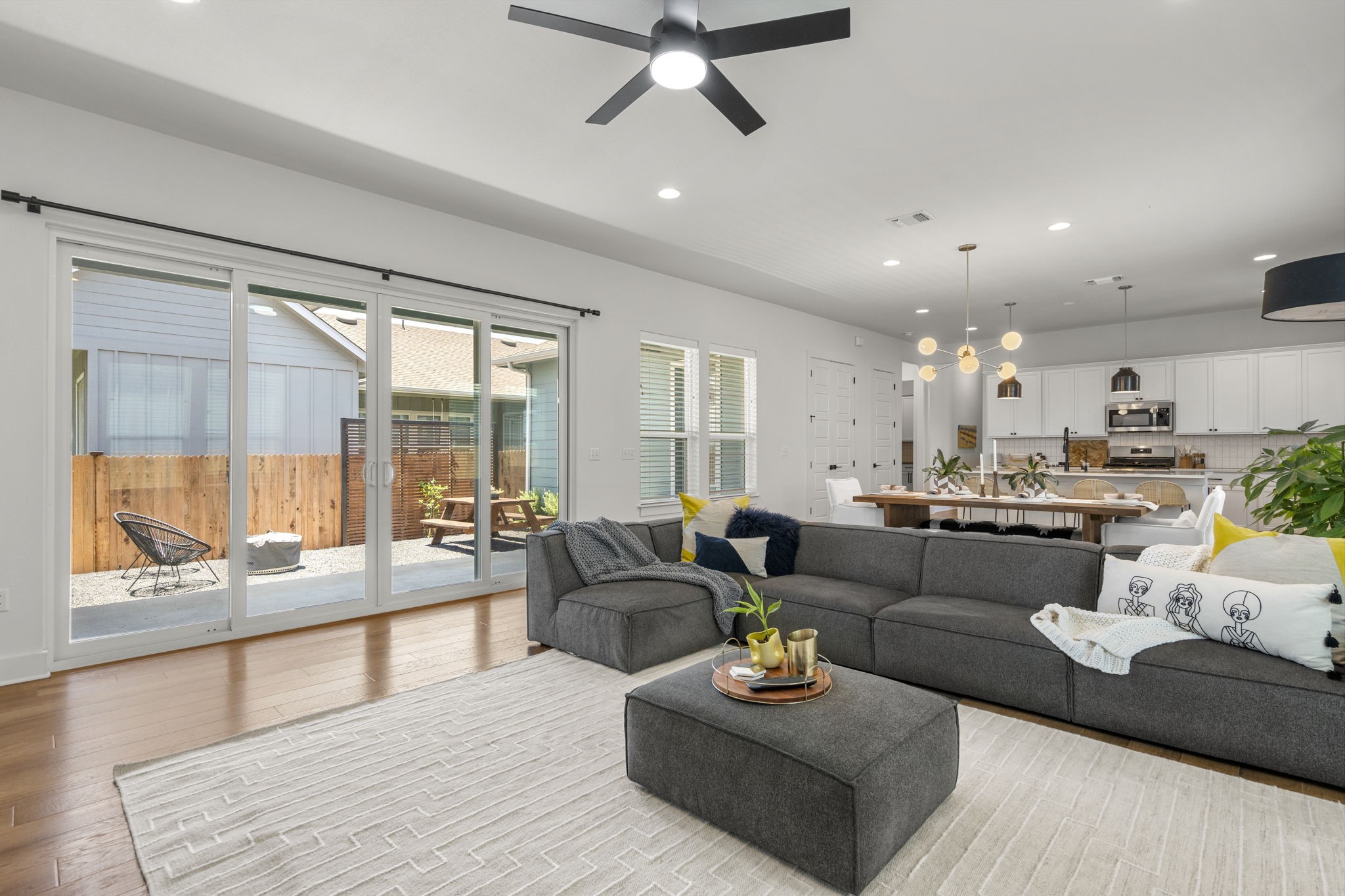 8416 Apogee Road Austin, TX 78744 - Photo 15 of 40