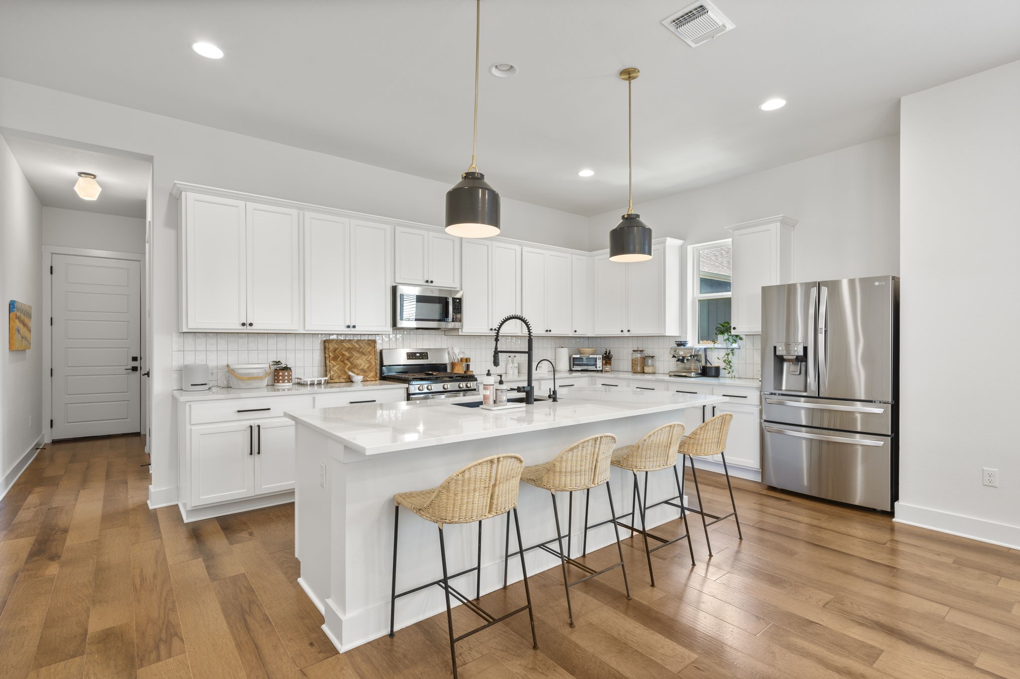 8416 Apogee Road Austin, TX 78744 - Photo 19 of 40