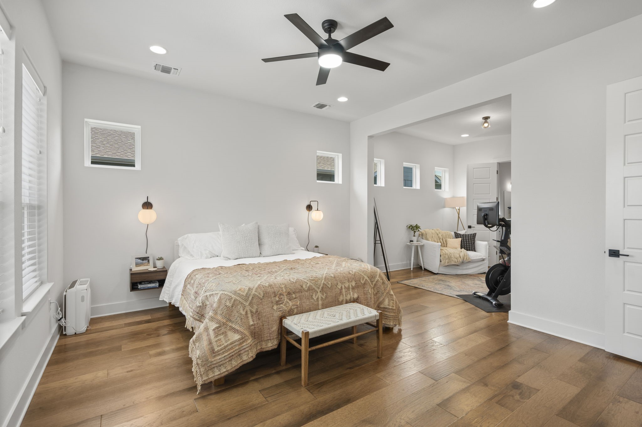 8416 Apogee Road Austin, TX 78744 - Photo 27 of 40