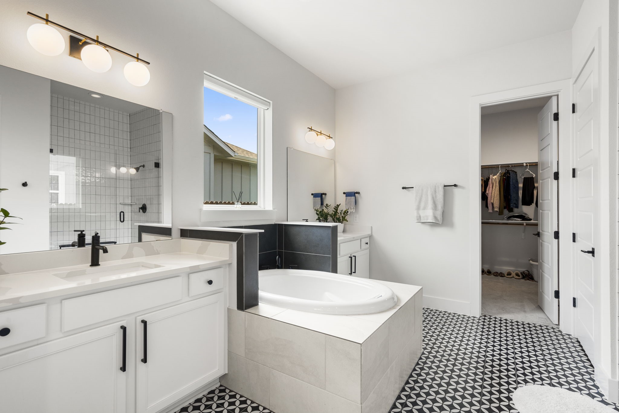 8416 Apogee Road Austin, TX 78744 - Photo 29 of 40