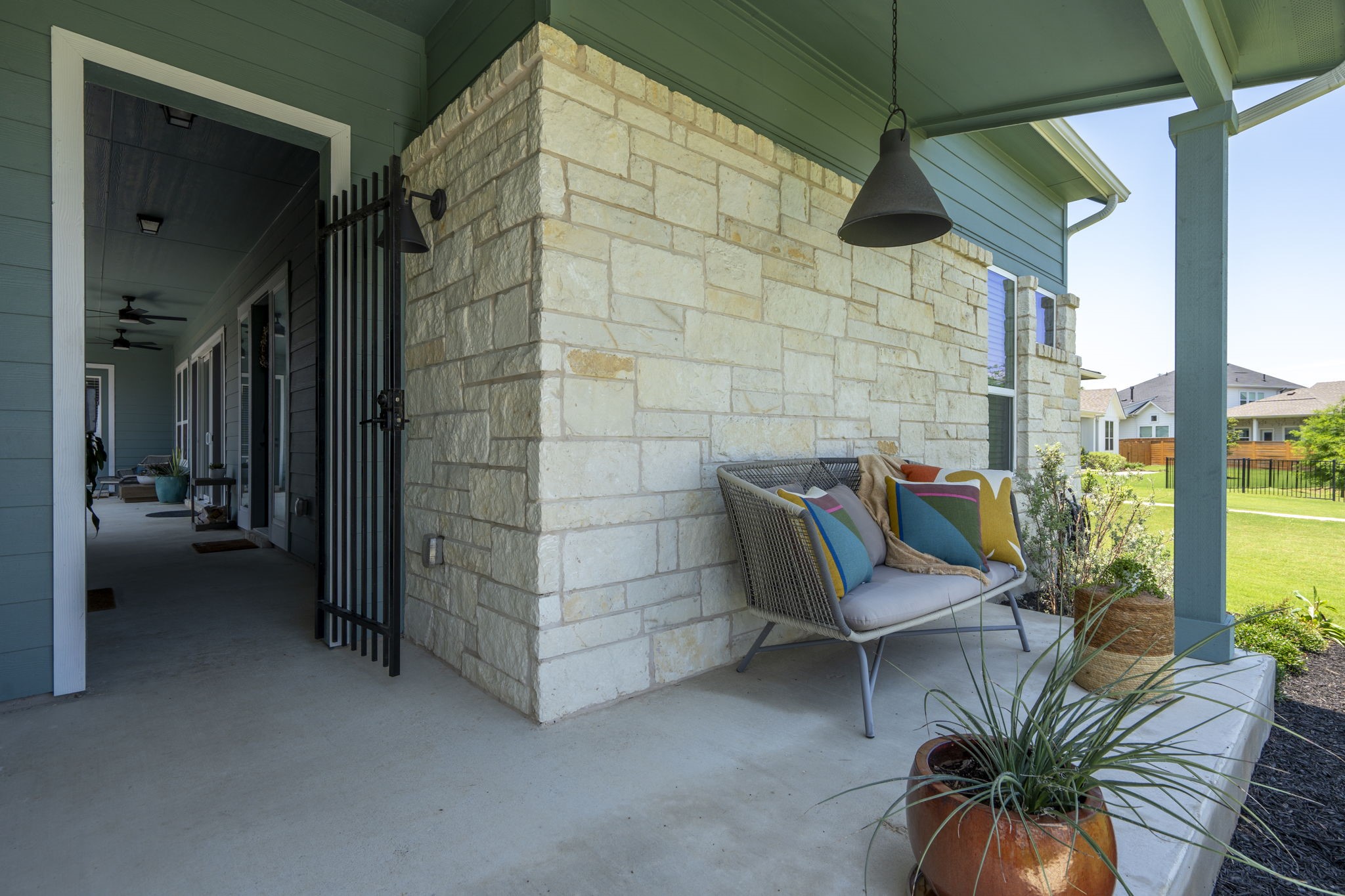 8416 Apogee Road Austin, TX 78744 - Photo 3 of 40