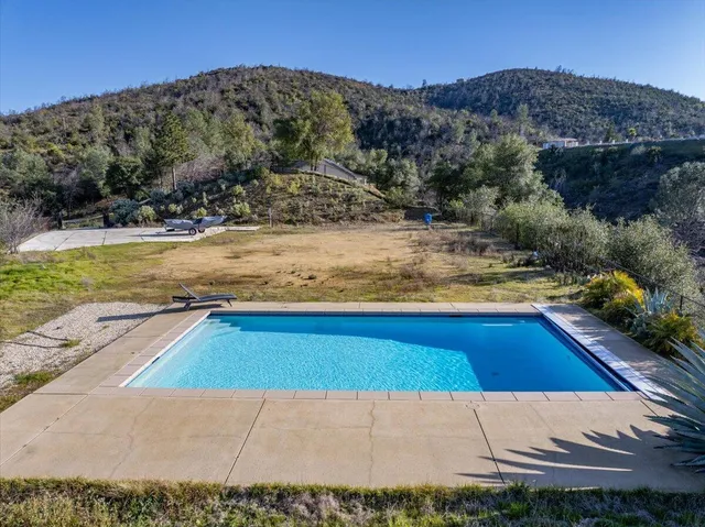 a view of an outdoor space and a yard