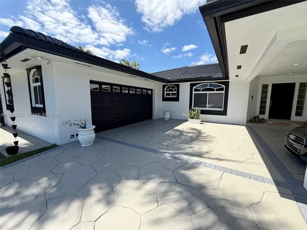 $1,999,000 | 13431 Southwest 32nd Street, Miami, FL 33165