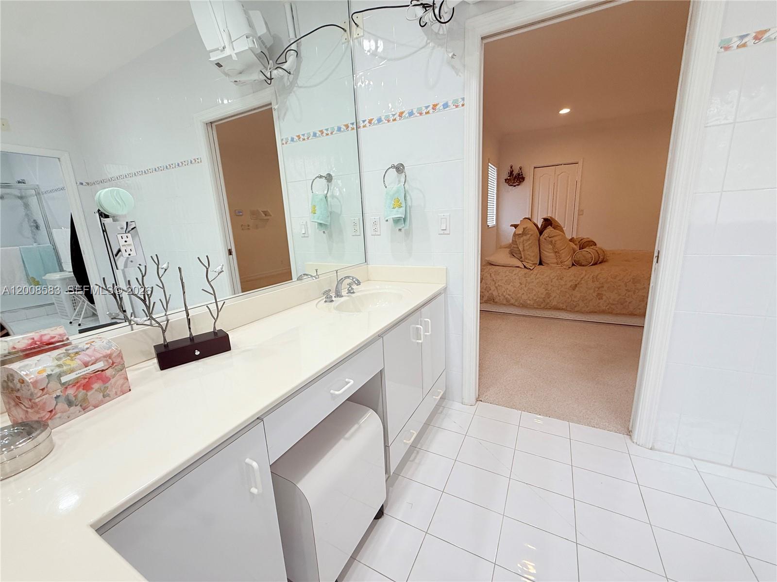 13431 Southwest 32nd Street Miami, FL 33165 - Photo 57 of 77 Master Bathroom