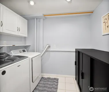 $950,000 | 17030 Tiger Mountain Road Southeast, Issaquah, WA 98027