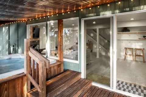 $950,000 | 17030 Tiger Mountain Road Southeast, Issaquah, WA 98027