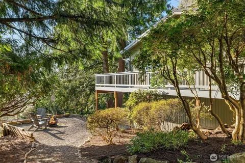 $950,000 | 17030 Tiger Mountain Road Southeast, Issaquah, WA 98027