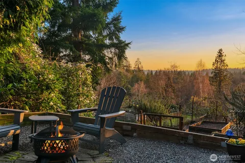 $950,000 | 17030 Tiger Mountain Road Southeast, Issaquah, WA 98027