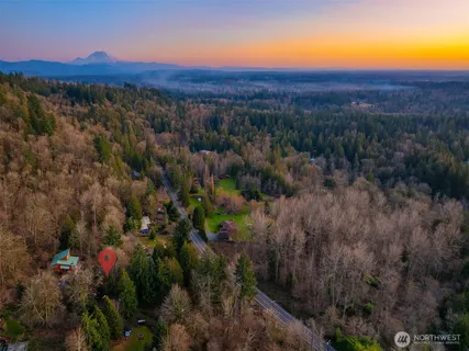 $950,000 | 17030 Tiger Mountain Road Southeast, Issaquah, WA 98027