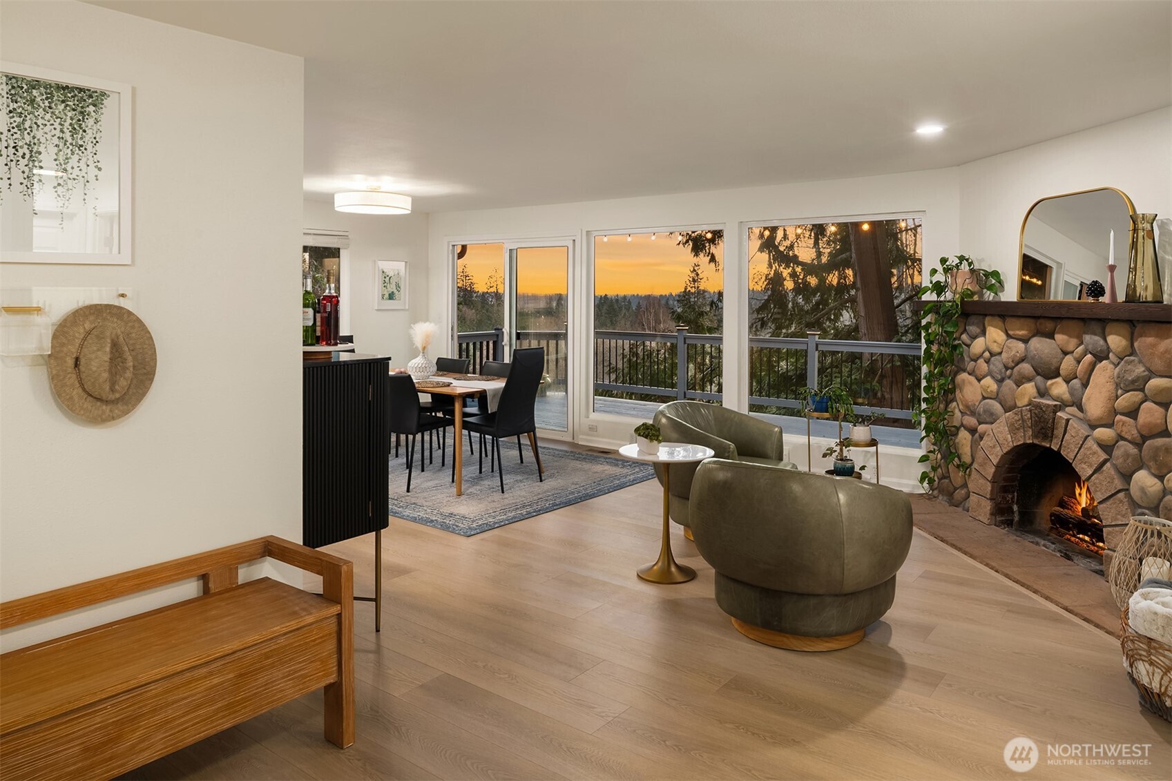 17030 Tiger Mountain Road Southeast Issaquah, WA 98027 - Photo 4 of 39