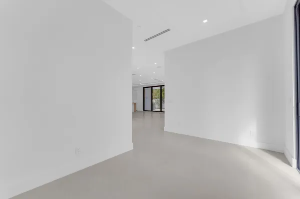 $5,295,000 | 913 Denery Lane, Delray Beach, FL 33483