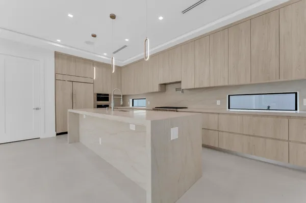 $5,295,000 | 913 Denery Lane, Delray Beach, FL 33483