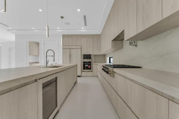$5,295,000 | 913 Denery Lane, Delray Beach, FL 33483