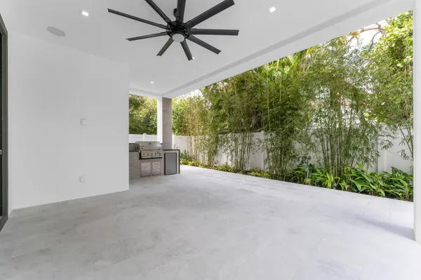 $5,295,000 | 913 Denery Lane, Delray Beach, FL 33483