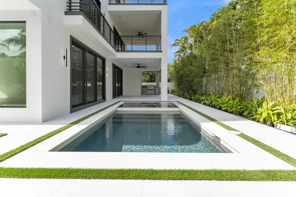 $5,295,000 | 913 Denery Lane, Delray Beach, FL 33483