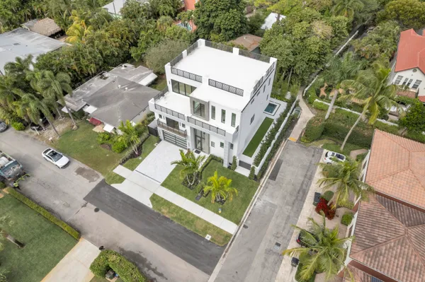 $5,295,000 | 913 Denery Lane, Delray Beach, FL 33483