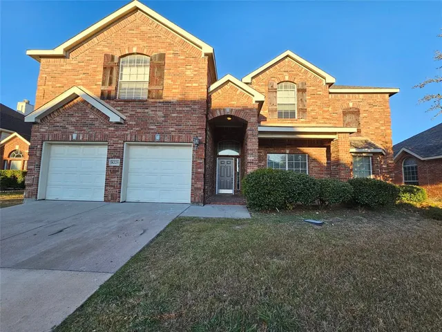 $3,100 | 8225 Painted Tree Trail, Fort Worth, TX 76131